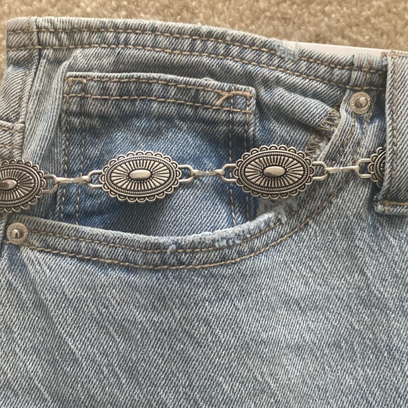 Belted mini jean skirt - Picture 3 of 8